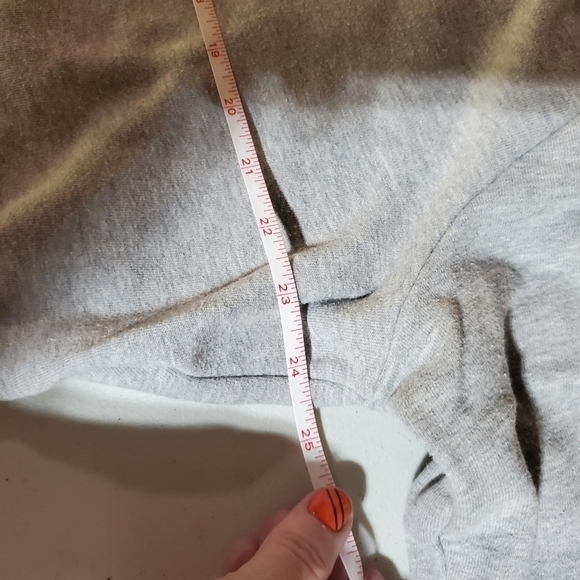 Champion Embroidered Lt. Grey Long Sleeve Zippered Sz L Hoodie - Picture 8 of 11